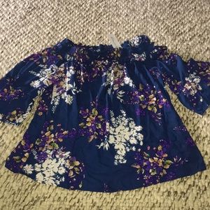 Women’s Size 2x NWT Notations Navy Floral Blouse